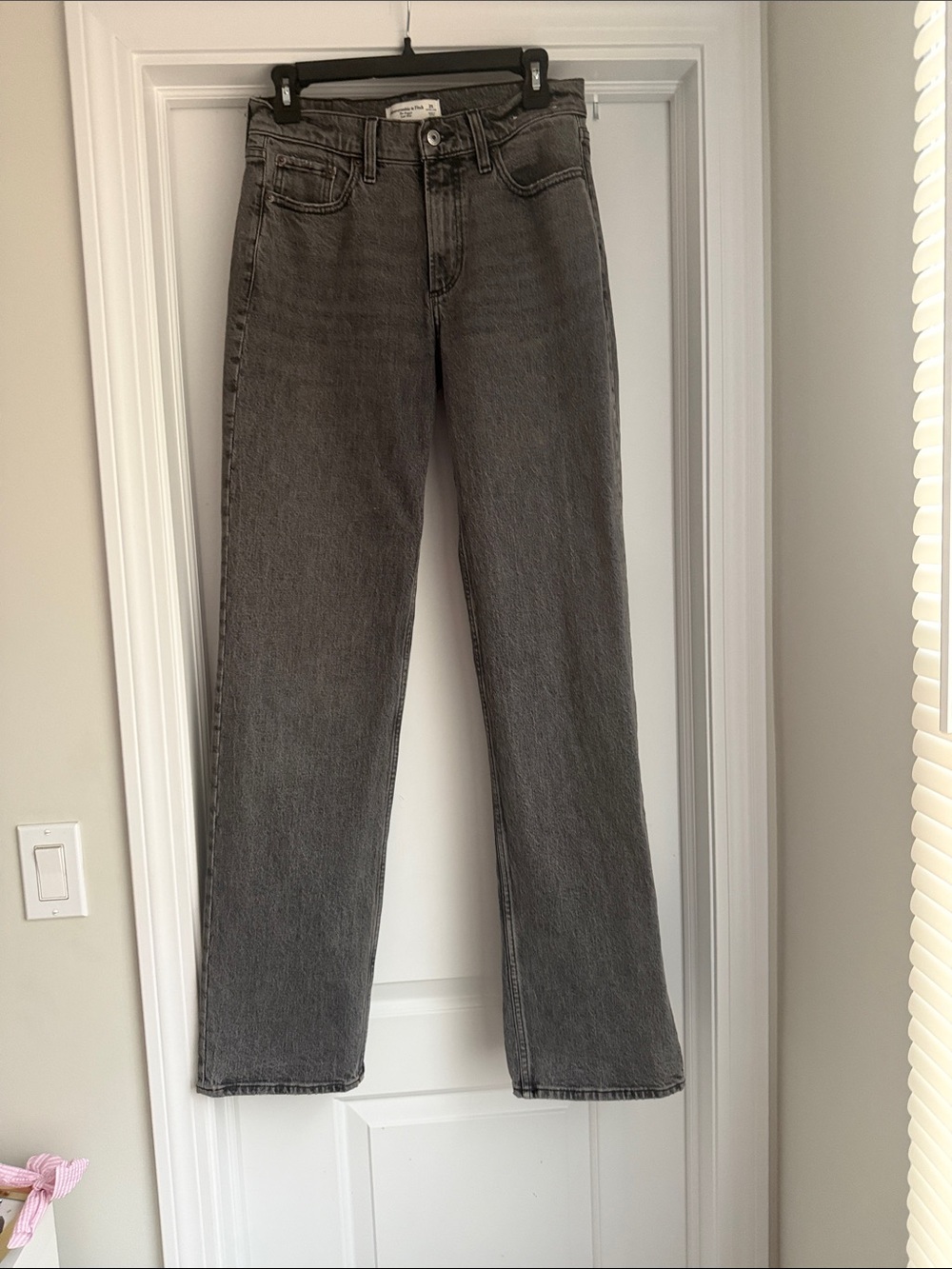 Abercrombie & Fitch Gray Straight-Leg low rise extra long Jeans